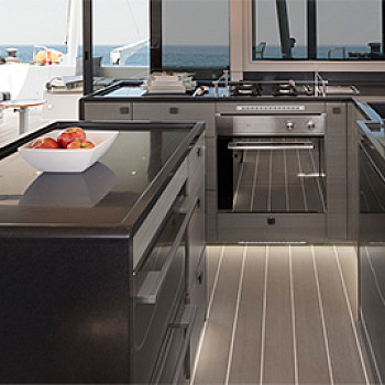 Stratifié décoratif dans le nautisme